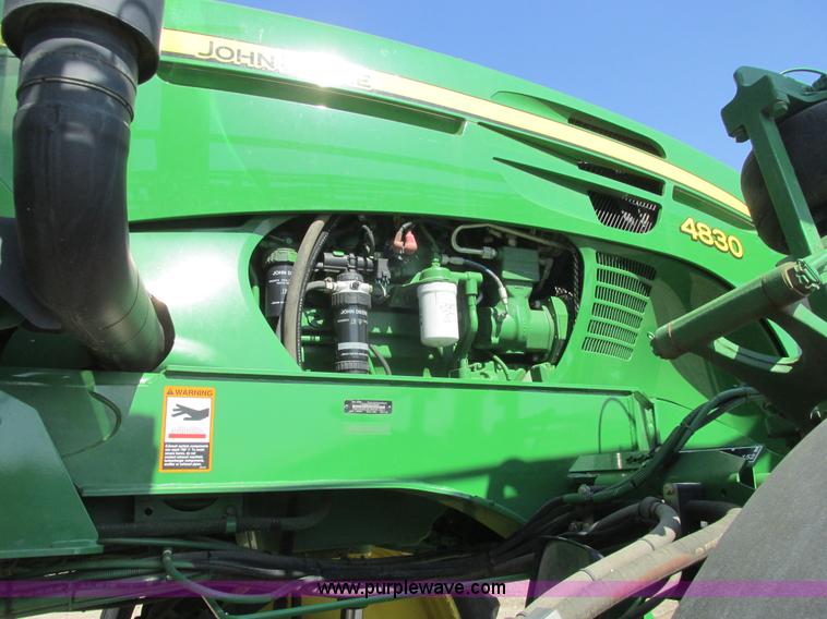 image for item A8853 2012 John Deere 4830 self-propelled sprayer