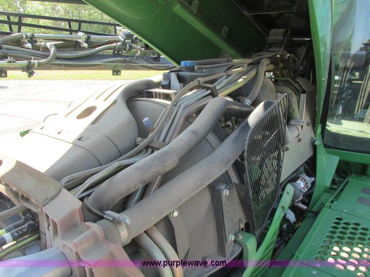 image for item A8853 2012 John Deere 4830 self-propelled sprayer