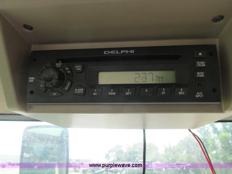 image for item A8853 2012 John Deere 4830 self-propelled sprayer