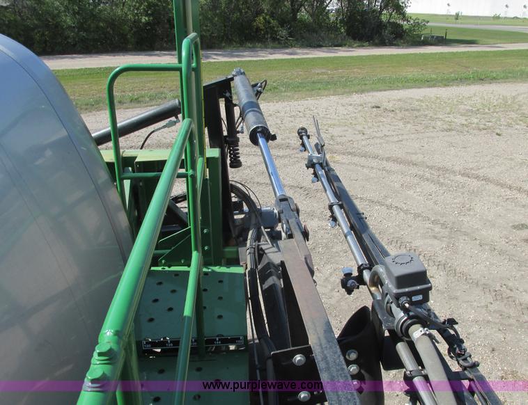 image for item A8853 2012 John Deere 4830 self-propelled sprayer