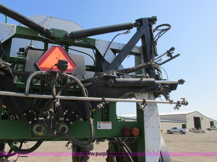 image for item A8853 2012 John Deere 4830 self-propelled sprayer