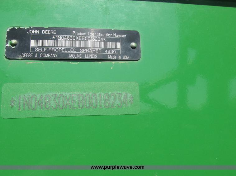image for item A8853 2012 John Deere 4830 self-propelled sprayer