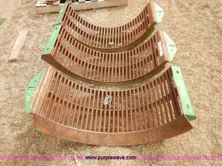image for item BH9967 (3) John Deere 9750 concaves