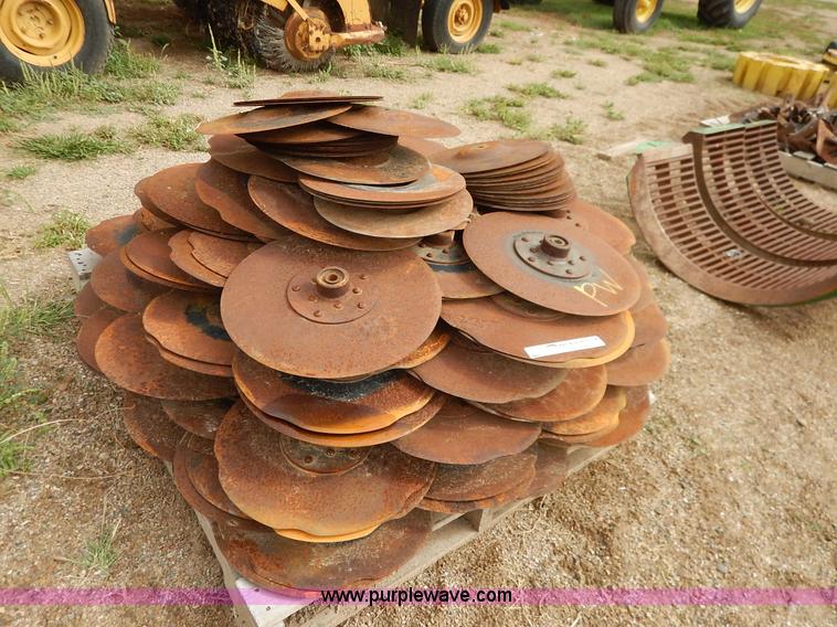 image for item BH9968 Assorted planter disks