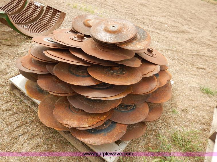 image for item BH9968 Assorted planter disks