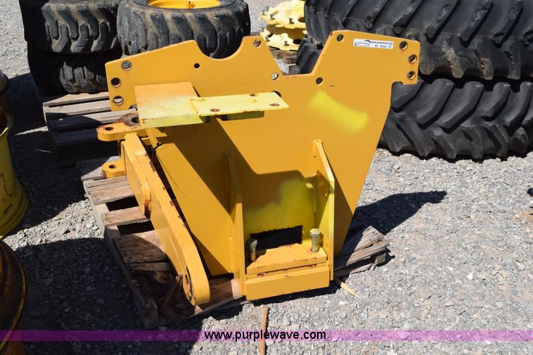 image for item BI9292 John Deere 9330 pan scraper hitch conversion