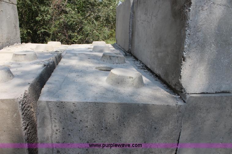 image for item D1717 (50) concrete jumbo blocks