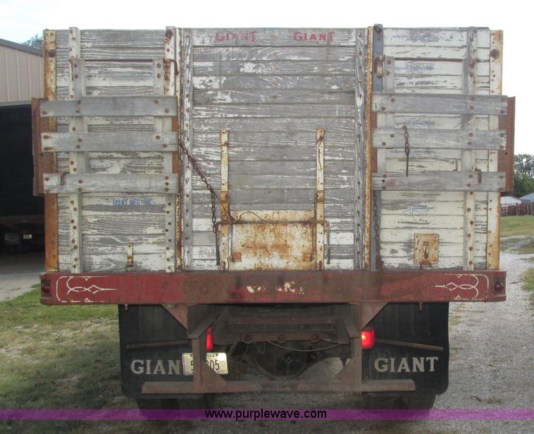 image for item H1155 1979 Chevrolet Scottsdale C70 grain truck