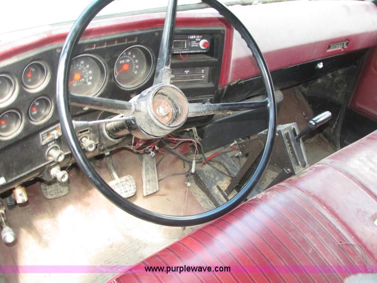 image for item H1155 1979 Chevrolet Scottsdale C70 grain truck