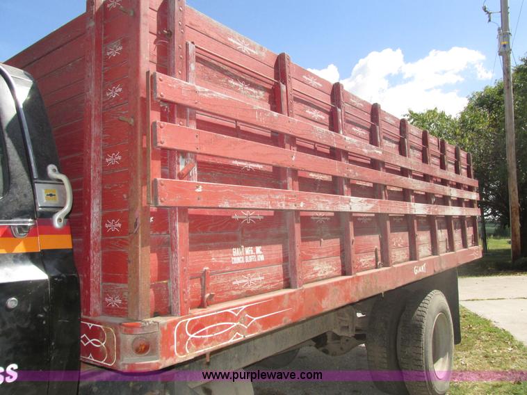 image for item H1155 1979 Chevrolet Scottsdale C70 grain truck