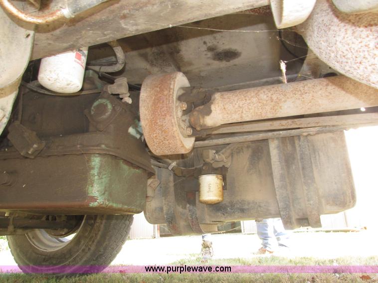 image for item H1155 1979 Chevrolet Scottsdale C70 grain truck