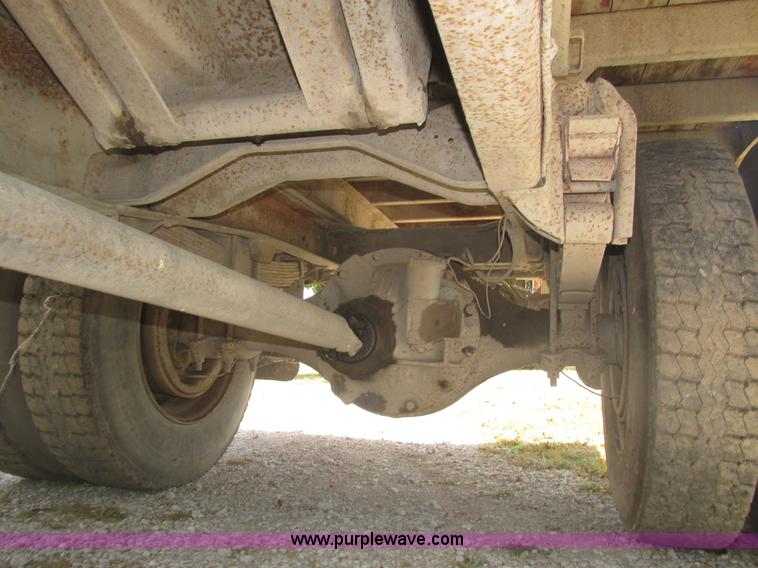 image for item H1155 1979 Chevrolet Scottsdale C70 grain truck