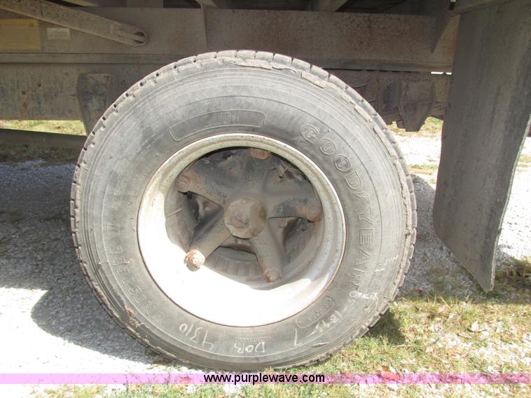 image for item H1155 1979 Chevrolet Scottsdale C70 grain truck