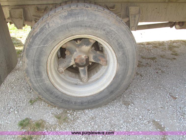 image for item H1155 1979 Chevrolet Scottsdale C70 grain truck