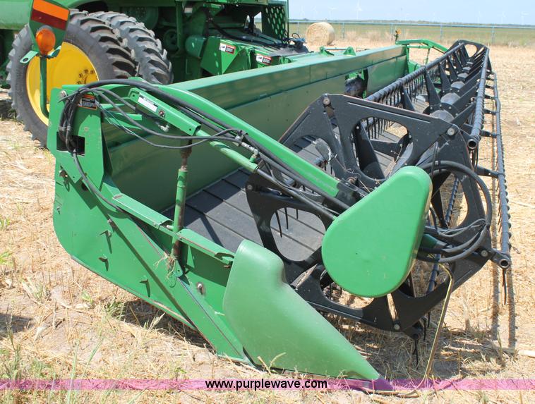 image for item J1453 John Deere 936 draper head