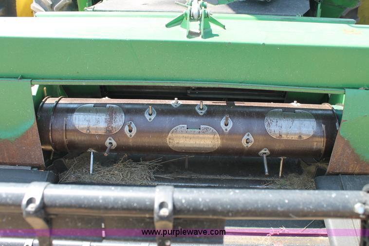 image for item J1453 John Deere 936 draper head