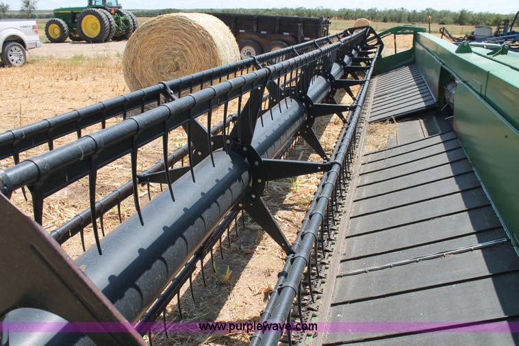 image for item J1453 John Deere 936 draper head