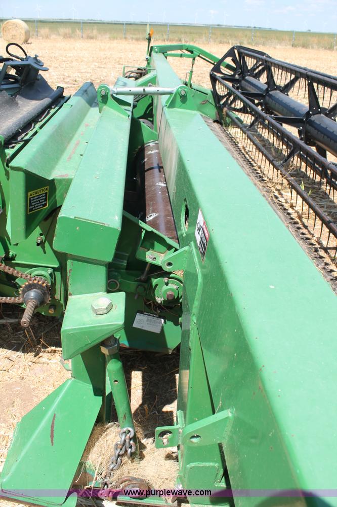 image for item J1453 John Deere 936 draper head