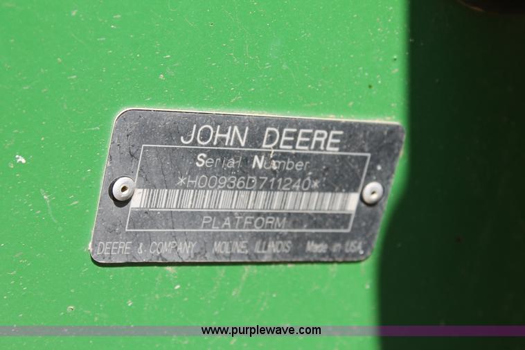 image for item J1453 John Deere 936 draper head