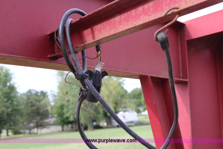 image for item J3620 1992 Titan equipment trailer