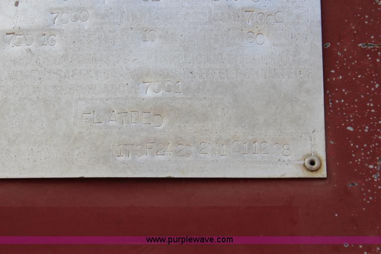 image for item J3620 1992 Titan equipment trailer