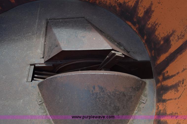 image for item J7797 Burrow Roto-Grind tub grinder