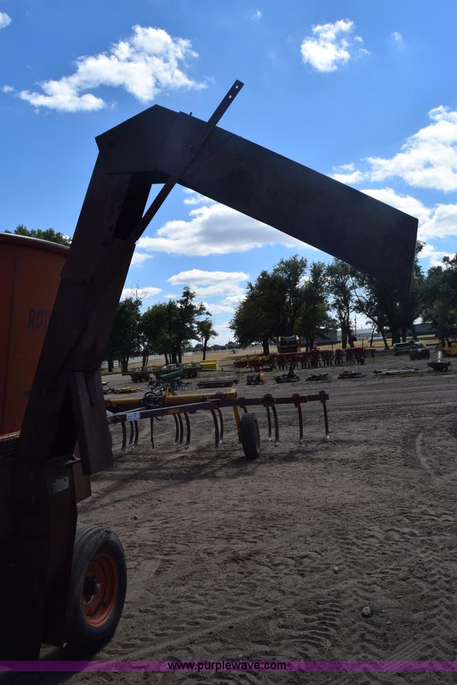 image for item J7797 Burrow Roto-Grind tub grinder