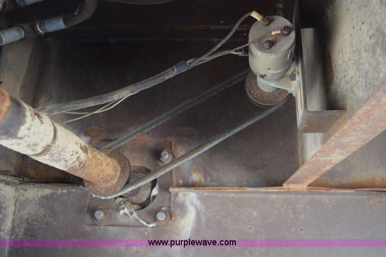 image for item J7797 Burrow Roto-Grind tub grinder