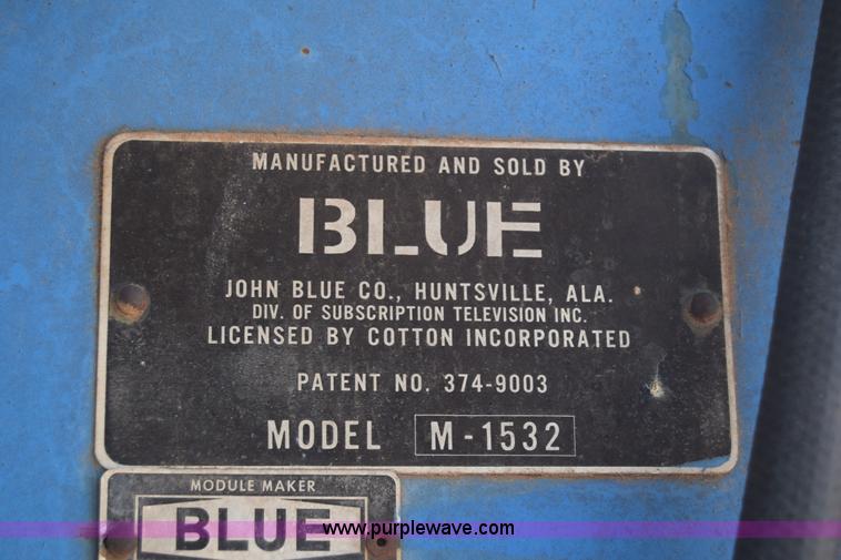 image for item J7818 John Blue M-1532 cotton module builder