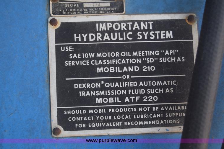 image for item J7818 John Blue M-1532 cotton module builder