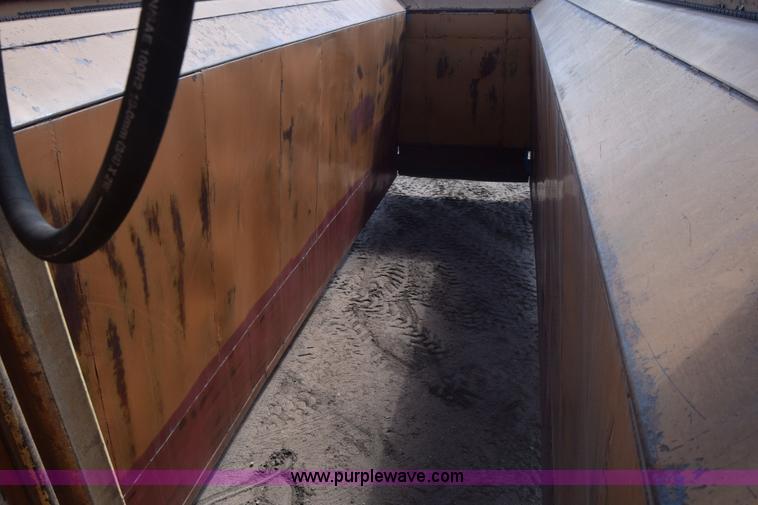 image for item J7818 John Blue M-1532 cotton module builder