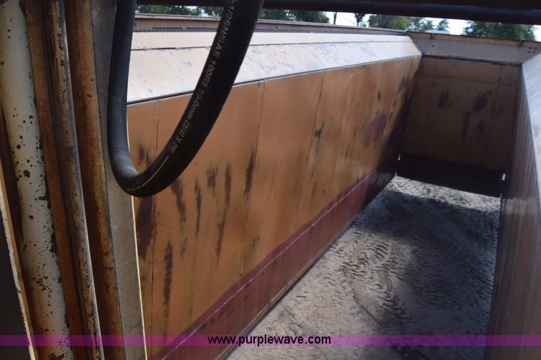 image for item J7818 John Blue M-1532 cotton module builder