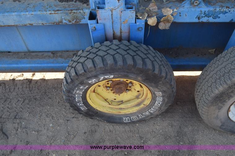 image for item J7818 John Blue M-1532 cotton module builder