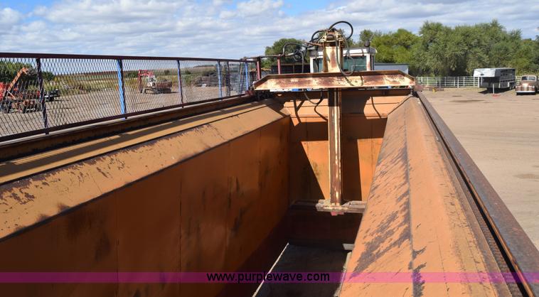 image for item J7818 John Blue M-1532 cotton module builder