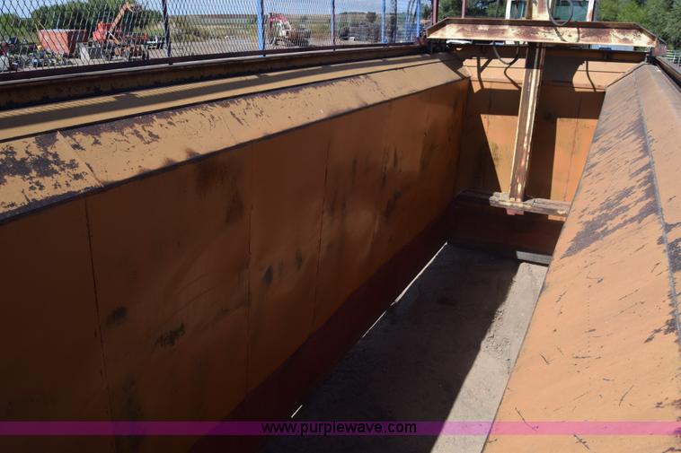 image for item J7818 John Blue M-1532 cotton module builder