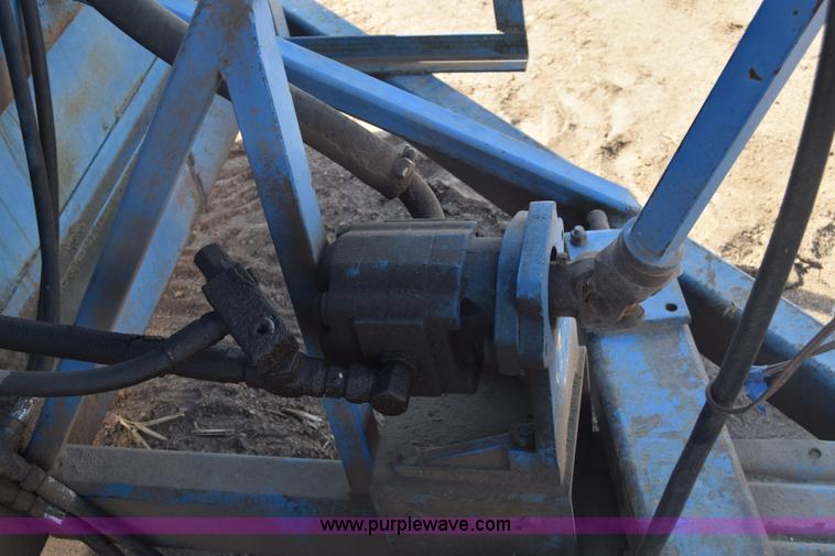 image for item J7818 John Blue M-1532 cotton module builder