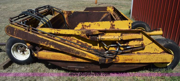 image for item J8062 Soilmover 425 pull scraper