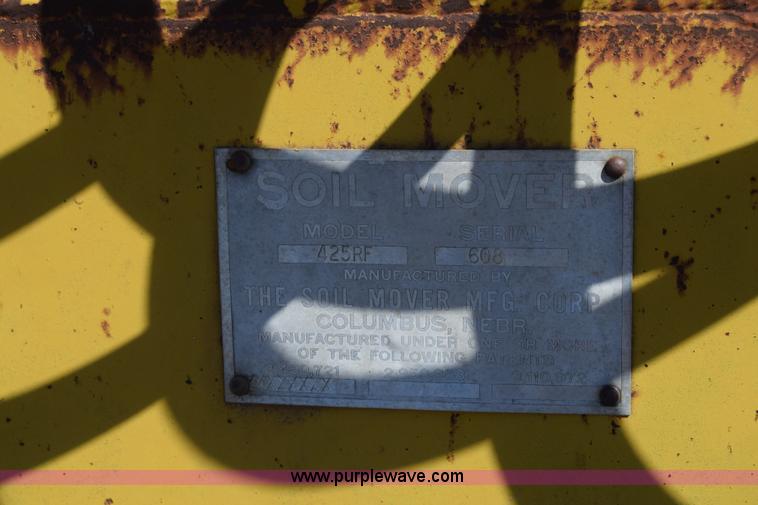 image for item J8062 Soilmover 425 pull scraper