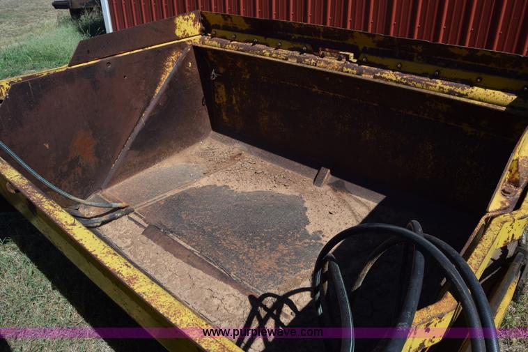 image for item J8062 Soilmover 425 pull scraper