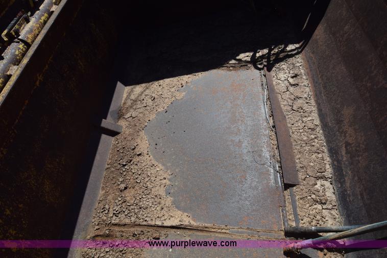 image for item J8062 Soilmover 425 pull scraper