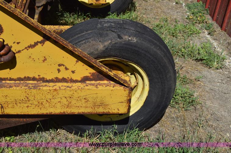 image for item J8062 Soilmover 425 pull scraper