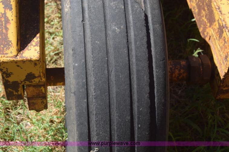 image for item J8062 Soilmover 425 pull scraper