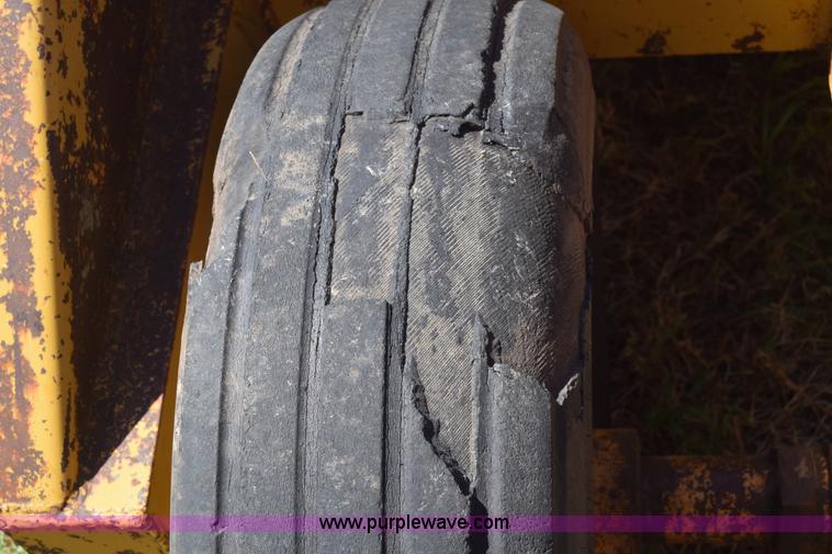 image for item J8062 Soilmover 425 pull scraper