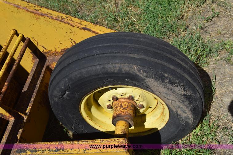 image for item J8062 Soilmover 425 pull scraper