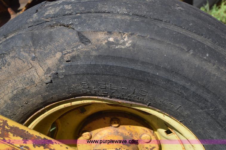 image for item J8062 Soilmover 425 pull scraper