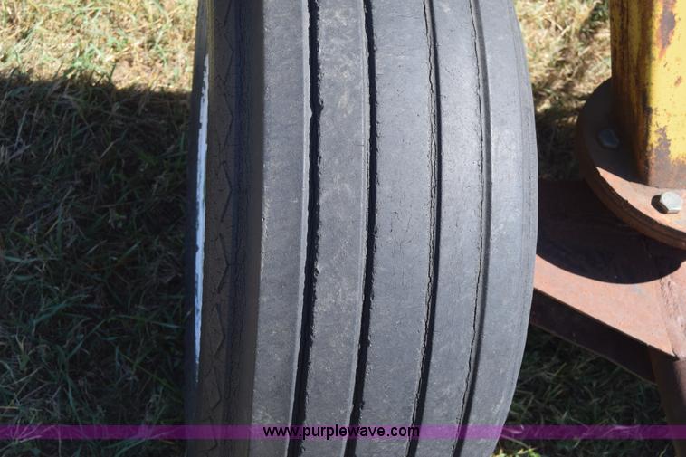 image for item J8062 Soilmover 425 pull scraper