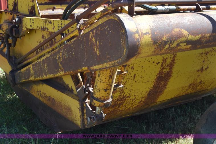 image for item J8062 Soilmover 425 pull scraper