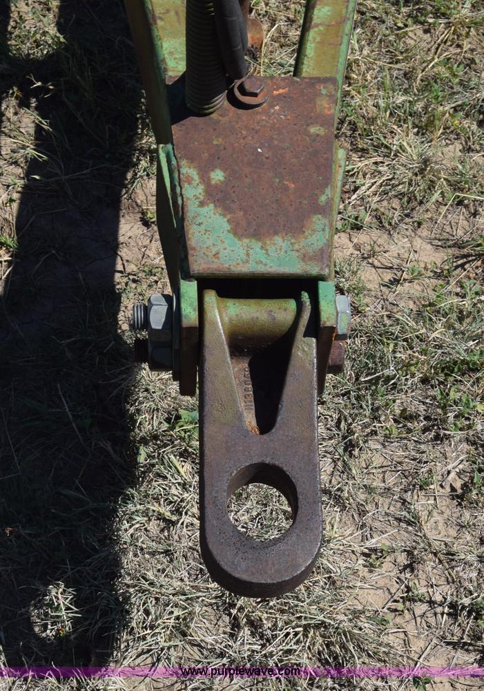 image for item J8063 John Deere 712 chisel plow