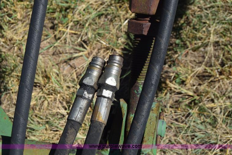 image for item J8063 John Deere 712 chisel plow