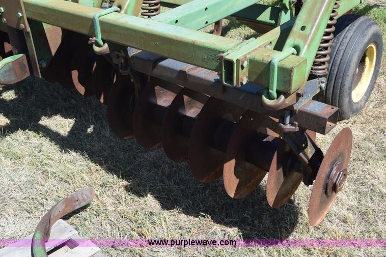 image for item J8063 John Deere 712 chisel plow